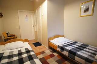 Гостевой дом Jägerhof Таллин Двухместный номер с 2 отдельными кроватями и собственной ванной комнатой-4